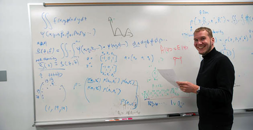 Professor Henrik Larsson