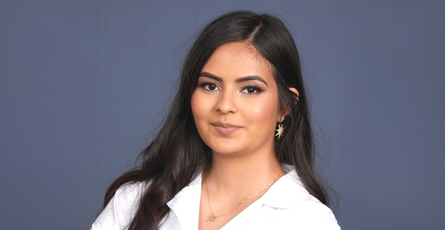 Headshot Jacqueline Bustamante